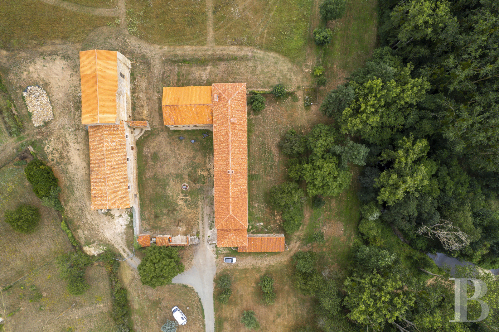 A peaceful stay in a renovated former Cistercian abbey in Vendée, not far from La Roche-sur-Yon - photo  n°39